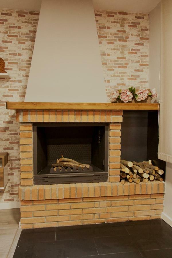 El Rincon De Celia Apartment Graus Exterior photo